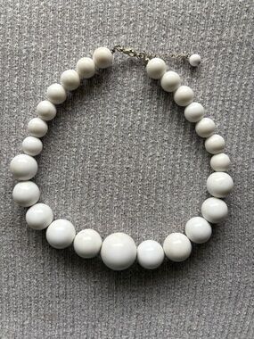 Vintage silver tone chunky white beaded adjustable necklace-extender bit tangled